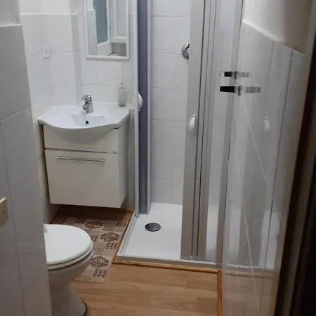 Guest house Makella 3*